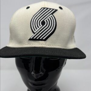 Portland Trailblazers Cap Feature x New Era NBA 9FIFTY  SnapBack Like New